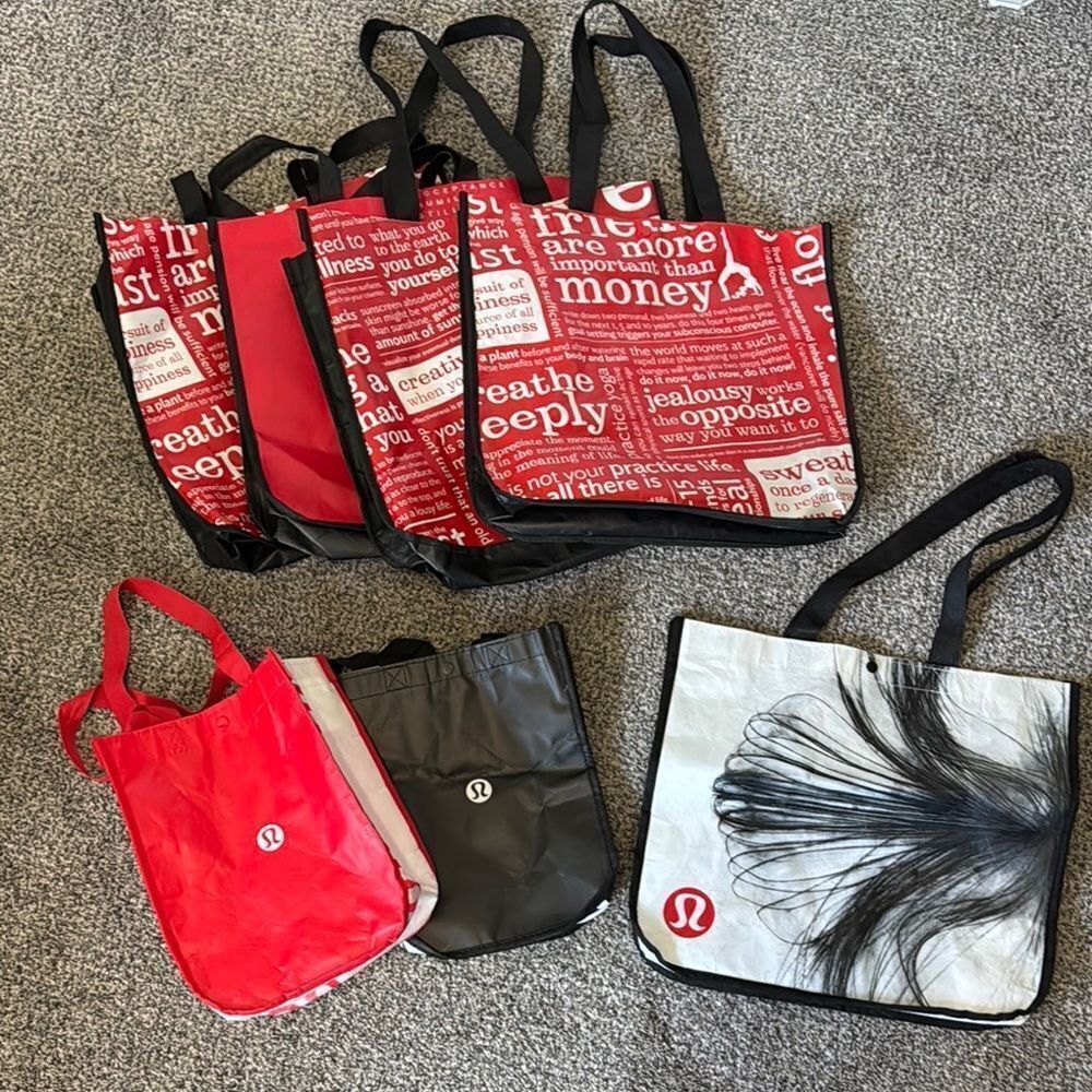 lululemon athletica Red and Black Graphic Tote Set - Lot of 7